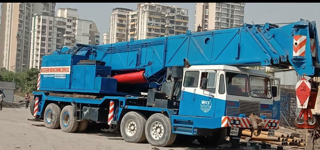 1984 Truck-Mounted Cranes, LOKOMO, 90 ton