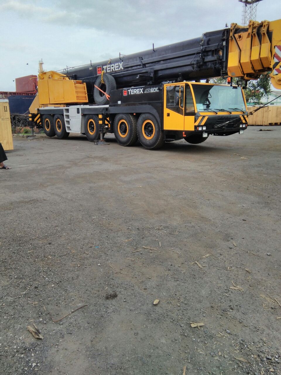 2006 All-Terrain Cranes, DEMAG/TEREX,  200 ton