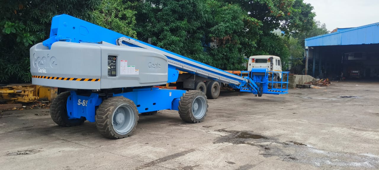 2014 Telescopic Boom Lifts, Genie,  223 kg