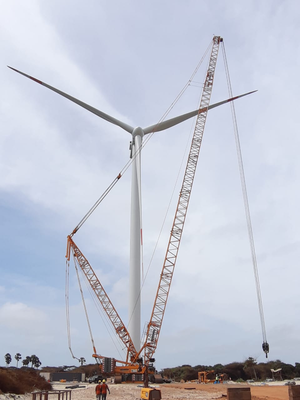 2011 Crawler Cranes, LIEBHERR,  600 ton