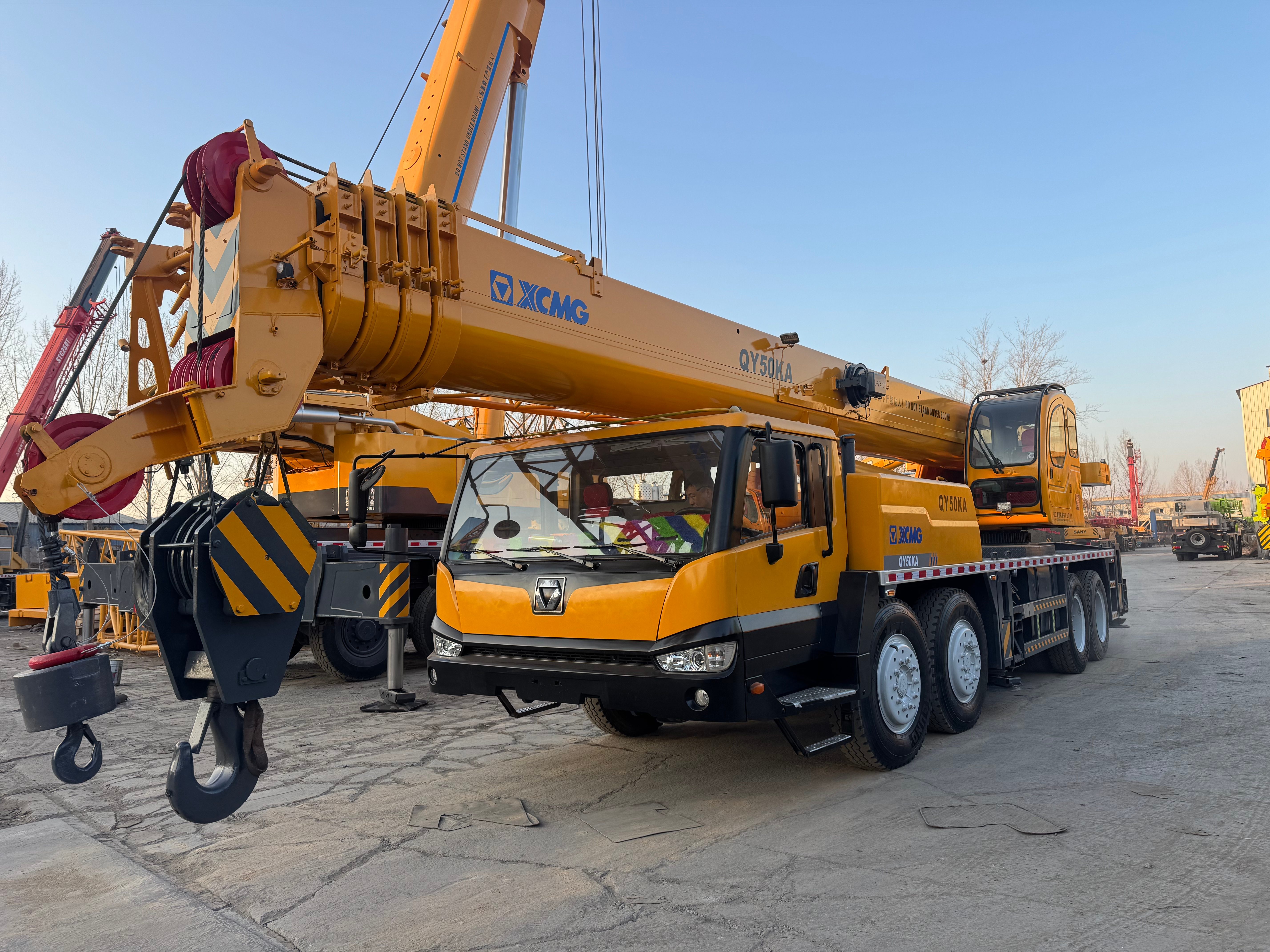 2014 Truck-Mounted Cranes, XCMG,  50 ton
